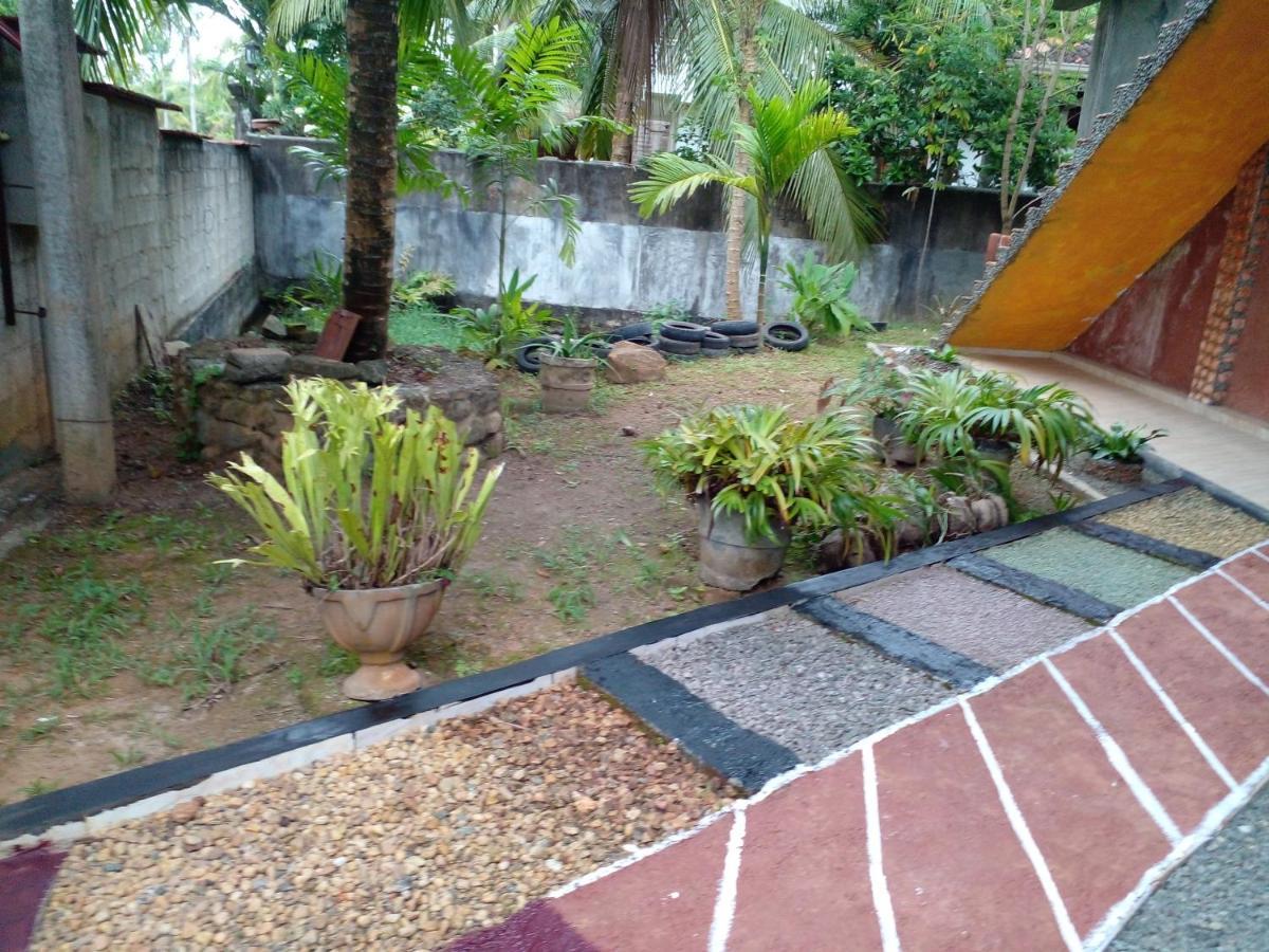 Star Home Stay Bentota Exterior photo