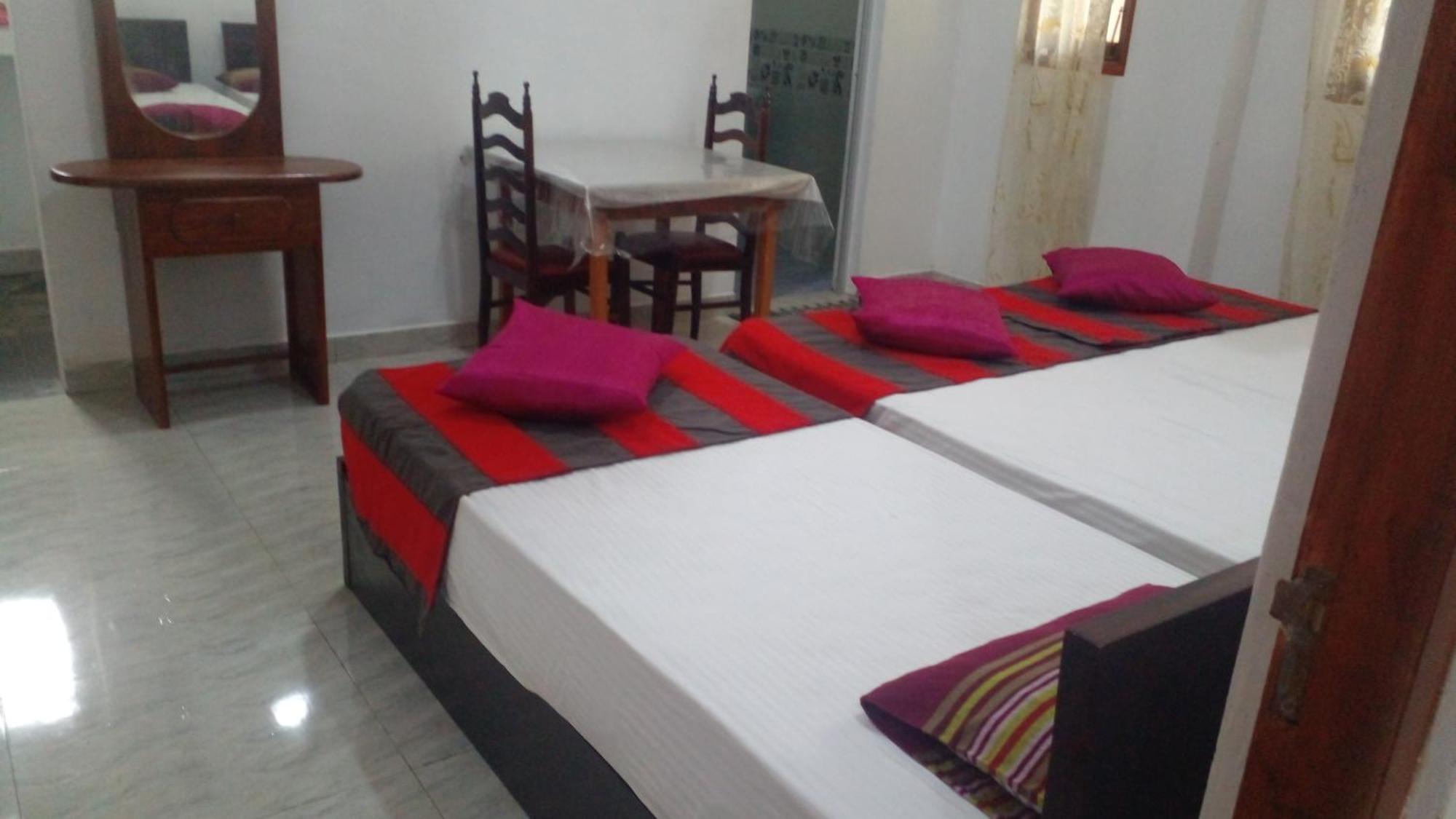 Star Home Stay Bentota Exterior photo
